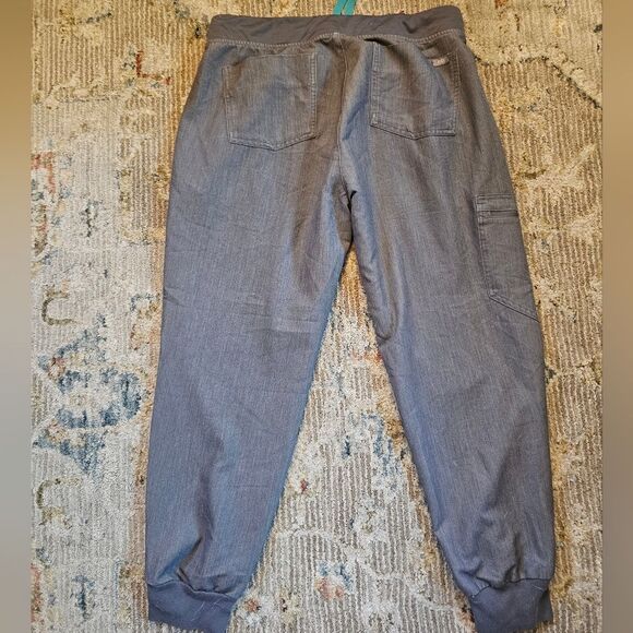 Figs Jogger Scrubs Sz Large Petite With 26" Inseam, Excellent Condition - Picture 3 of 6
